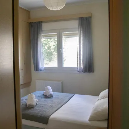 Elpidas #1 Private Parking テッサロニキ