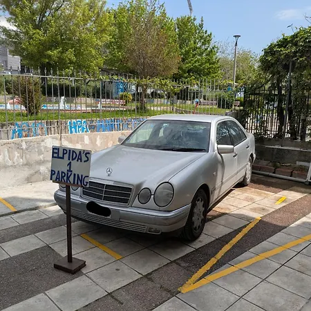 アパート Elpidas #1 Private Parking