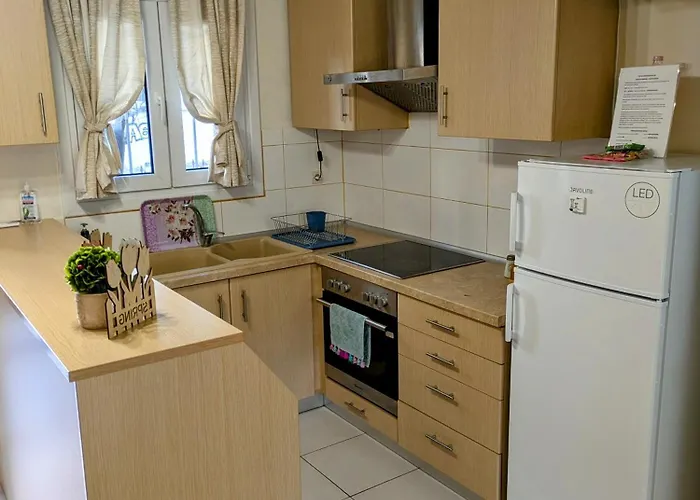 Elpidas #1 Private Parking Apartamento